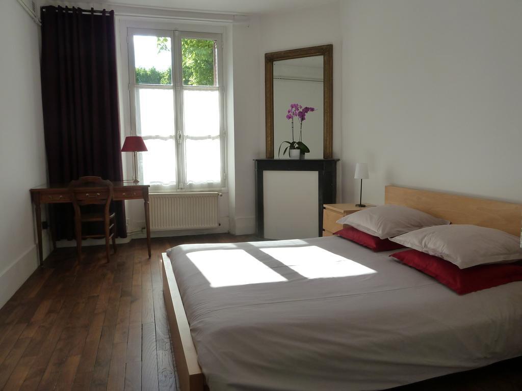 Les Carres Apartment Versailles Bagian luar foto